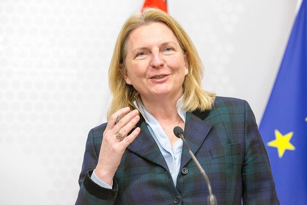 ავსტრიის საგარეო საქმეთა მინისტრი აცხადებს, რომ მოსკოვში ვიზიტისას საქართველოს ოკუპირებული რეგიონების საკითხი არ განუხილავს