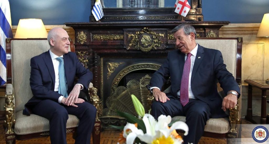 ზალკალიანი ურუგვაელ კოლეგას შეხვდა