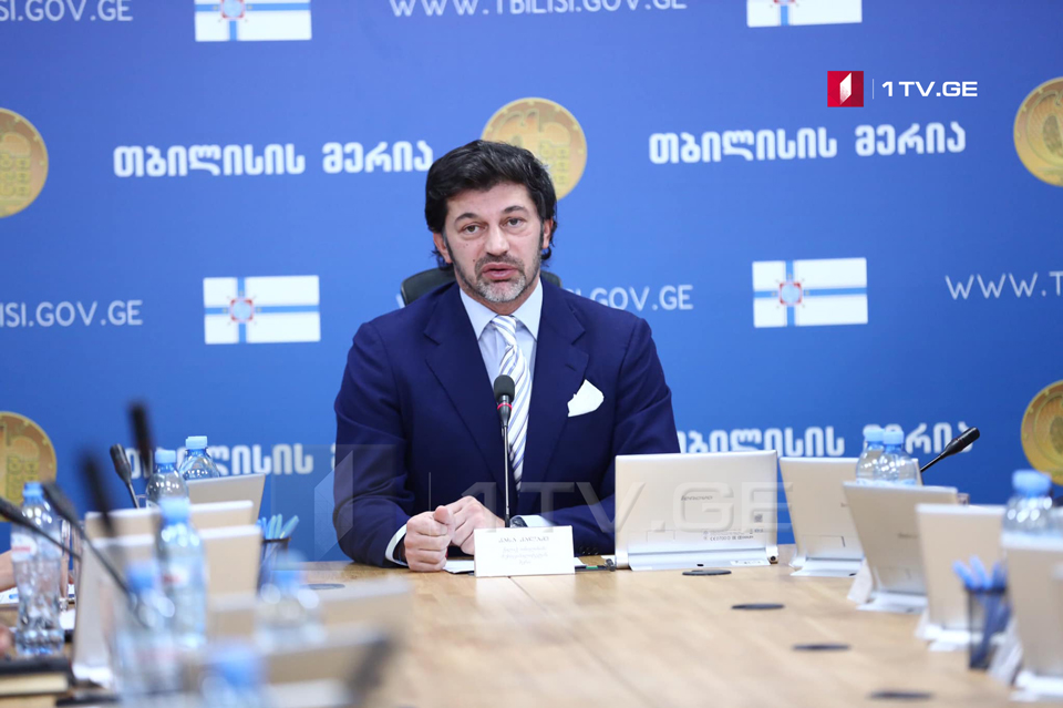 Остановка микроавтобусов будет обязательна в пунктах ожидания общественного транспорта еще на 12 центральных улицах