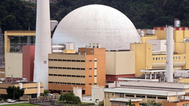 ბრაზილიაში ბირთვული საწვავით დატვირთული ავტომობილების კოლონას შეიარაღებული პირები დაესხნენ
