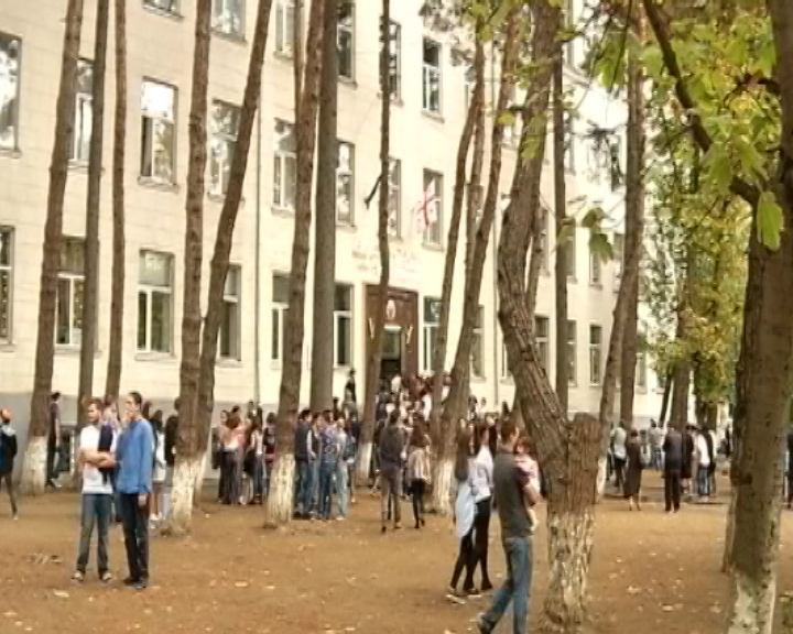Birincisiniflilərin qeydiyyat qaydalarında dəyişikliklər