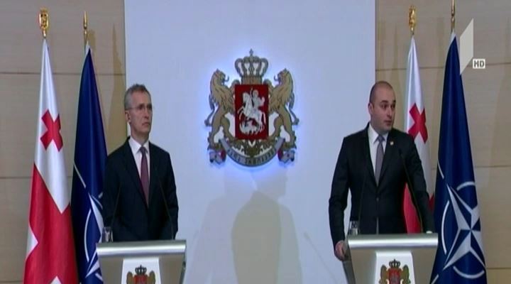 იენს სტოლტენბერგი მამუკა ბახტაძეს შეხვდა