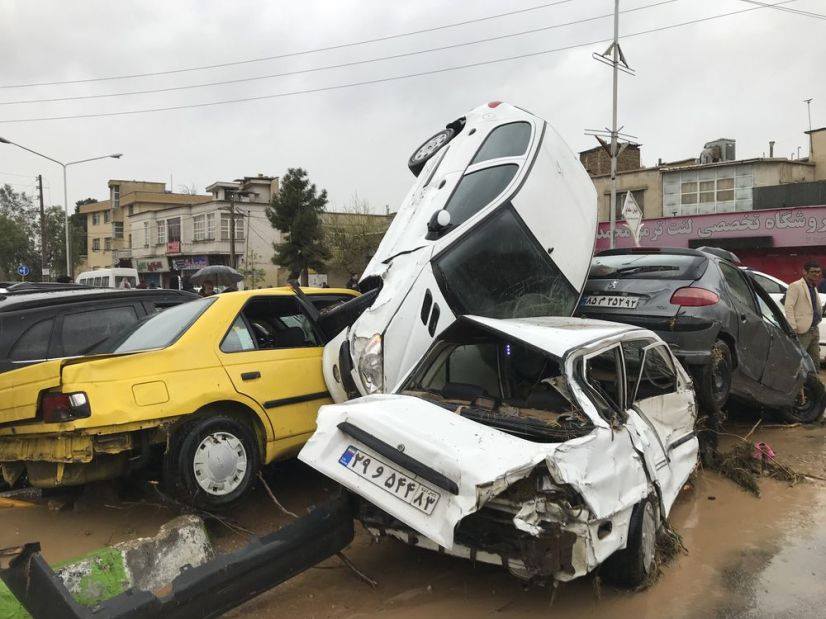 İranda sel nəticəsində 12 insan həlak oldu