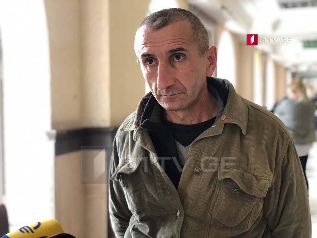 ლელა ქსოვრელის მეუღლე აცხადებს, რომ 4 წლის ბავშვმა დაზიანებები ბანაობის დროს მიიღო 