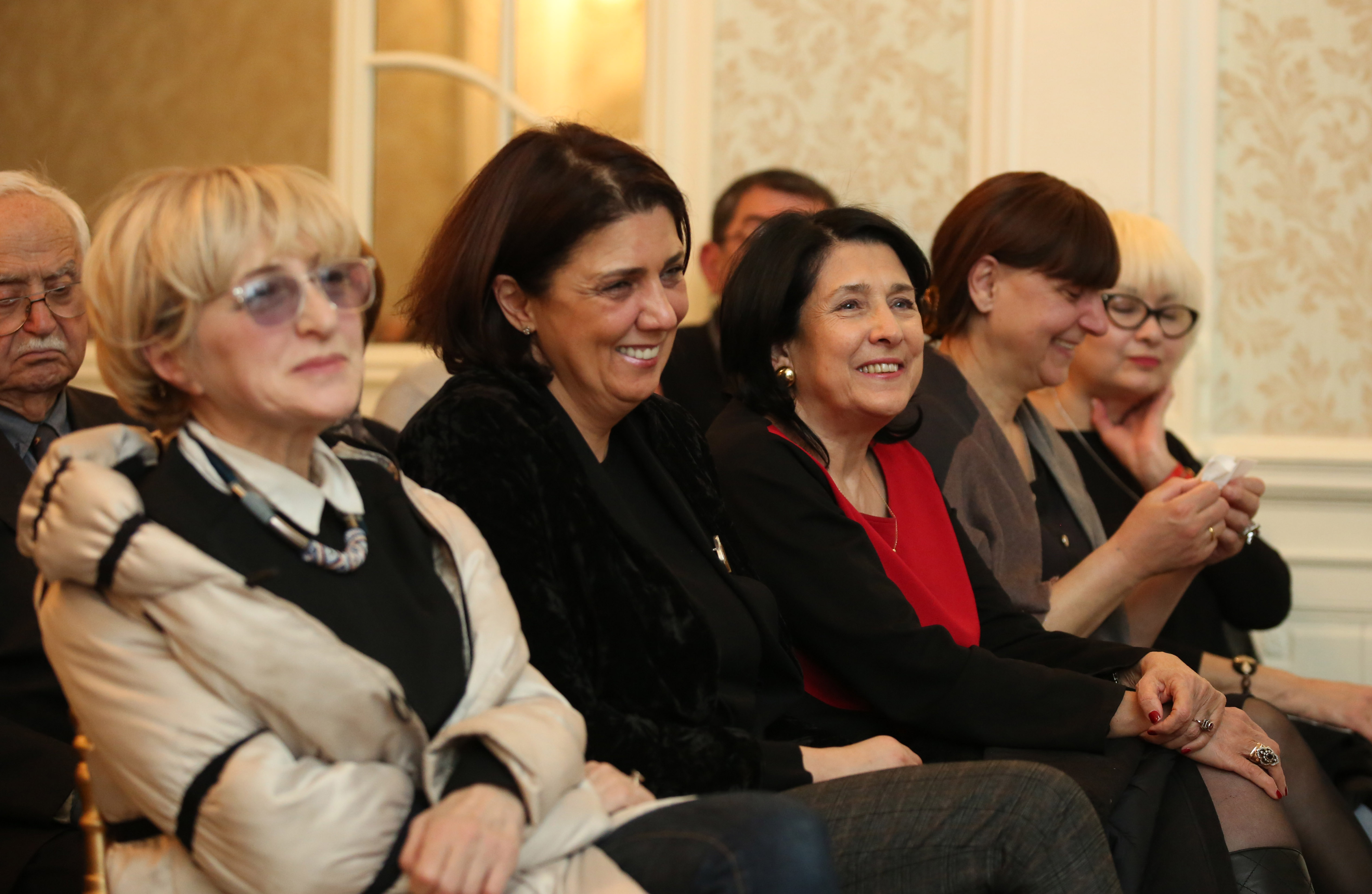 სალომე ზურაბიშვილი ბარბარე შარვაშიძის წიგნის პრეზენტაციას დაესწრო