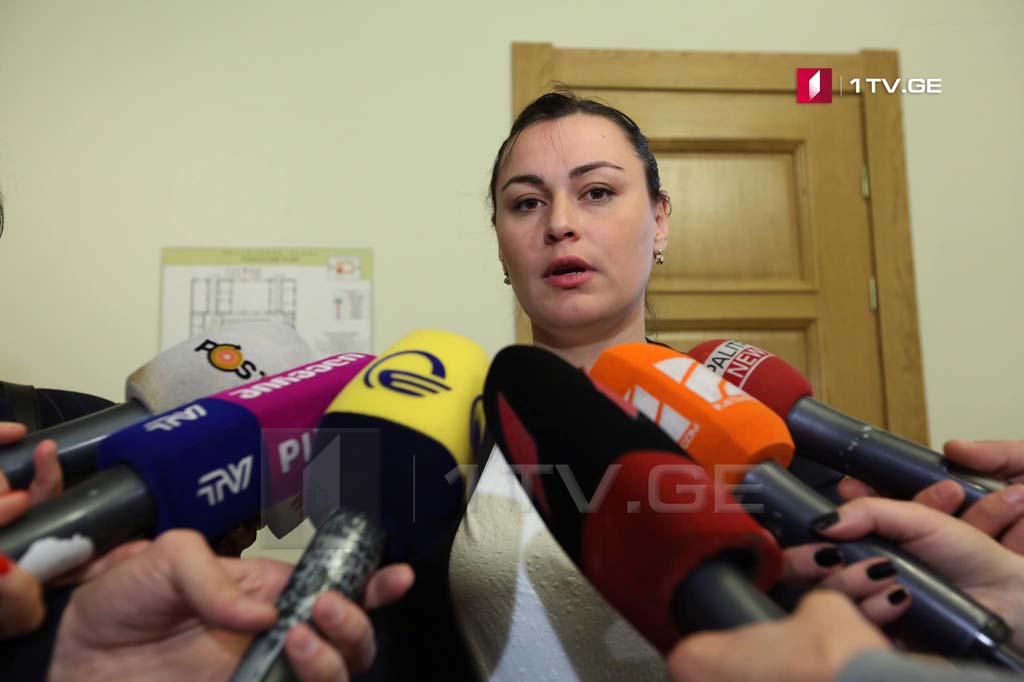 მფრინავი ეკა ქვლივიძე აცხადებს, რომ პარლამენტში თავდაცვის მინისტრის გამოსვლის უშუალოდ მოსმენის  უფლება არ მისცეს 