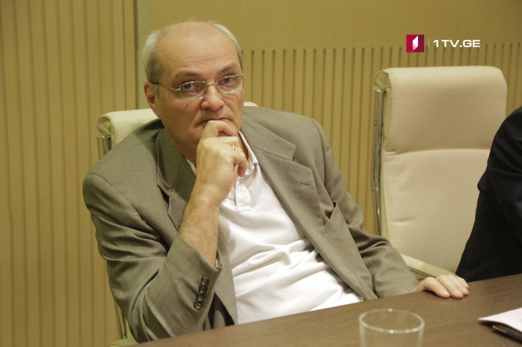 გიორგი გაჩეჩილაძემ ყოფილი ხელისუფლების წარმომადგენლებს მიმართა - შევარდნაძის ჯერ კიდევ არჩამოყალიბებული არმია წელიწადზე მეტი ეომა რუსეთს, თქვენ 2008 წელს ორ დღეში მოცოცხეთ იქიდან