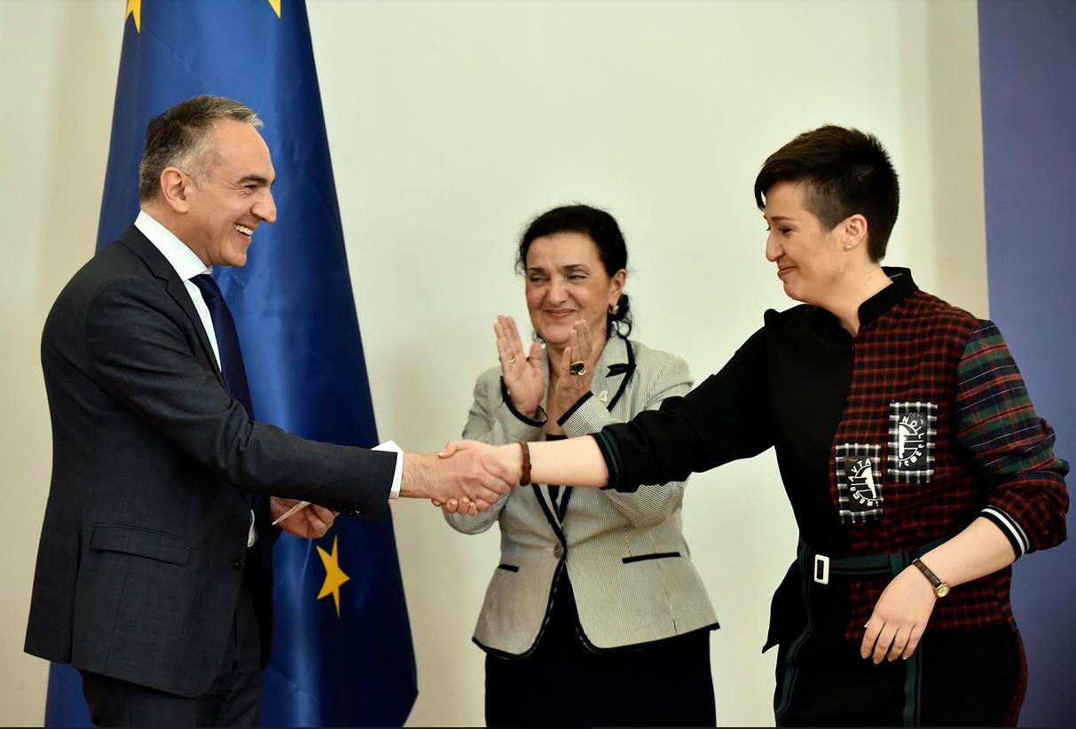 2019 წლის ქართული ენისა და ლიტერატურის საუკეთესო მასწავლებელი ნათია ფურცელაძე გახდა