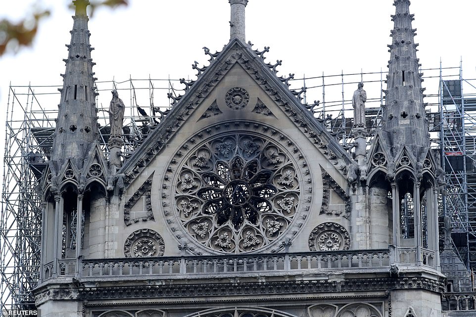 პარიზის ღვთისმშობლის ტაძრის რესტავრაციისთვის 700 მილიონი ევრო უკვე შეგროვებულია
