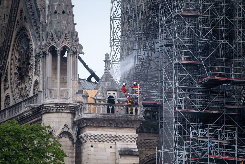 პარიზის ღვთისმშობლის ტაძრის აღსადგენად პარიზის მერია 50 მილიონ ევროს გამოყოფს