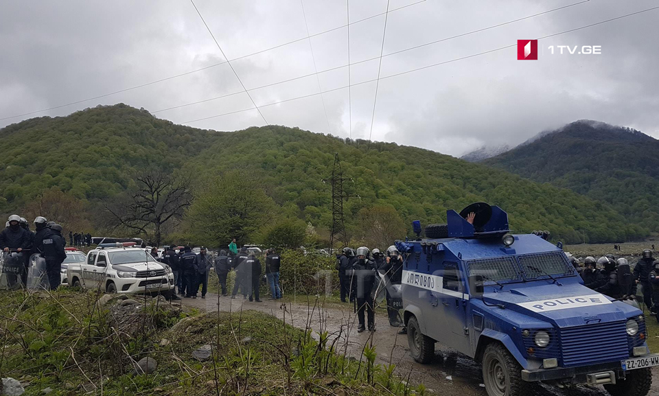 პანკისის ხეობაში მოსახლეობასა და სპეცდანიშნულების რაზმს შორის მორიგი დაპირისპირებაა [ვიდეო]