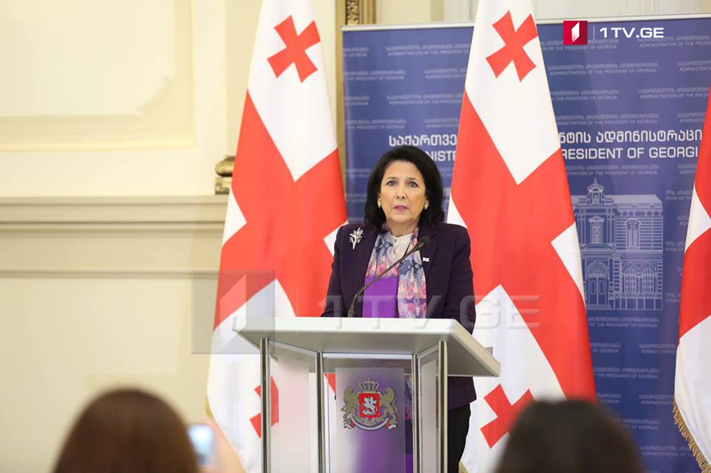 საქართვლოს პრეზიდენტის მიიჩნევს, რომ სიტყვის თავისუფლება საქართვლოში დაცული და გარანტირებულია კონსტიტუციით