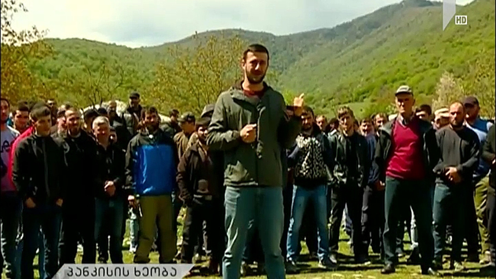 სოფელ ჯოყოლოში ადგილობრივების შეხვედრა მიმდინარეობს