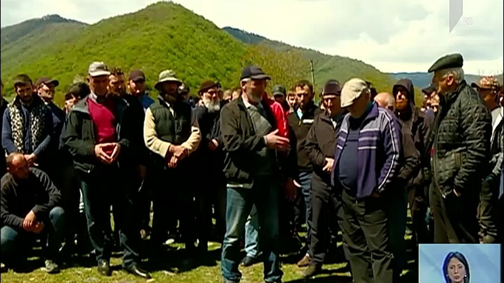 ადგილობრივების შეკრება პანკისის ხეობაში
