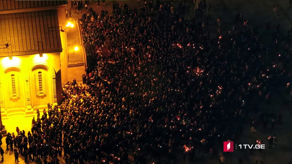 პირდაპირი რეპორტაჟი ბათუმის ღვთისმშობლის შობის სახელობის ტაძრიდან