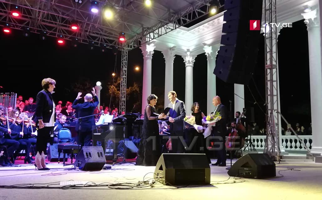 ნანი ბრეგვაძე ბათუმის საპატიო მოქალაქე გახდა