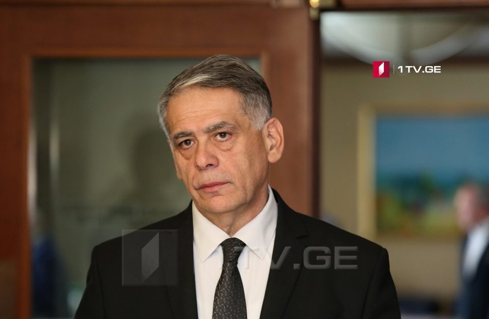 რომან კაკულია - საქართველოს ნებისმიერი მოქალაქე, ვისაც ახსოვს ყველაფერი, გამორიცხულია, დაარწმუნო, რომ უგულავა და ოქრუაშვილი არიან პოლიტპატიმრები