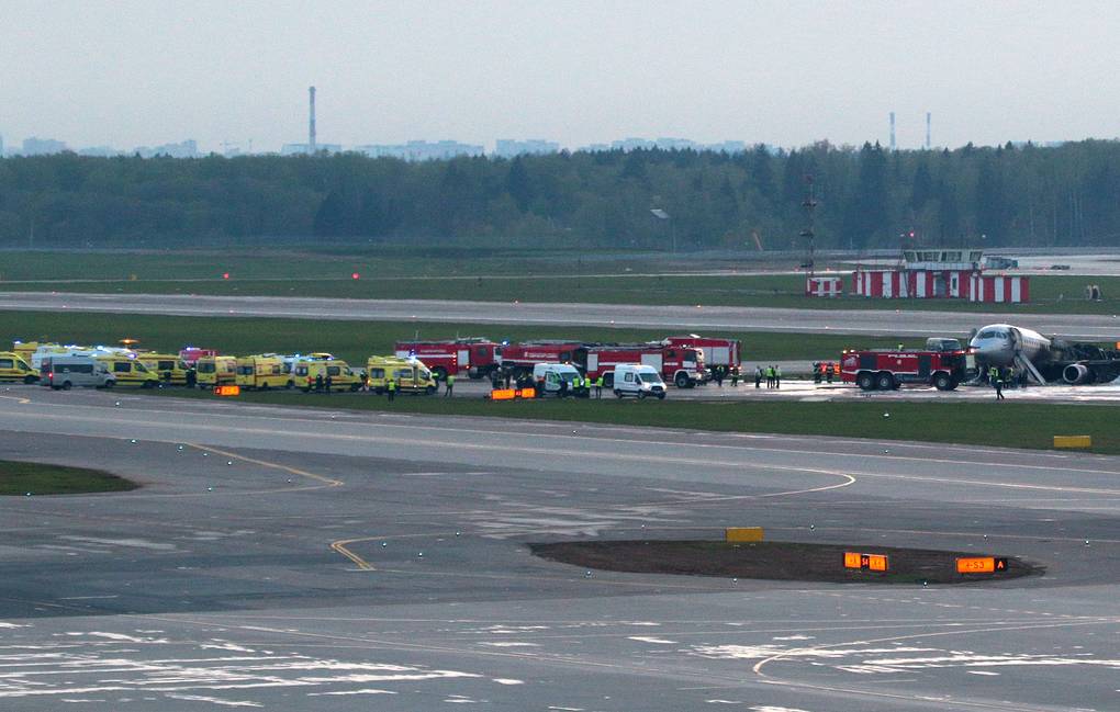 მოსკოვის შერემეტიევოს აეროპორტიდან 100-ზე მეტი ფრენა შეფერხდა, მათ შორის თბილისში