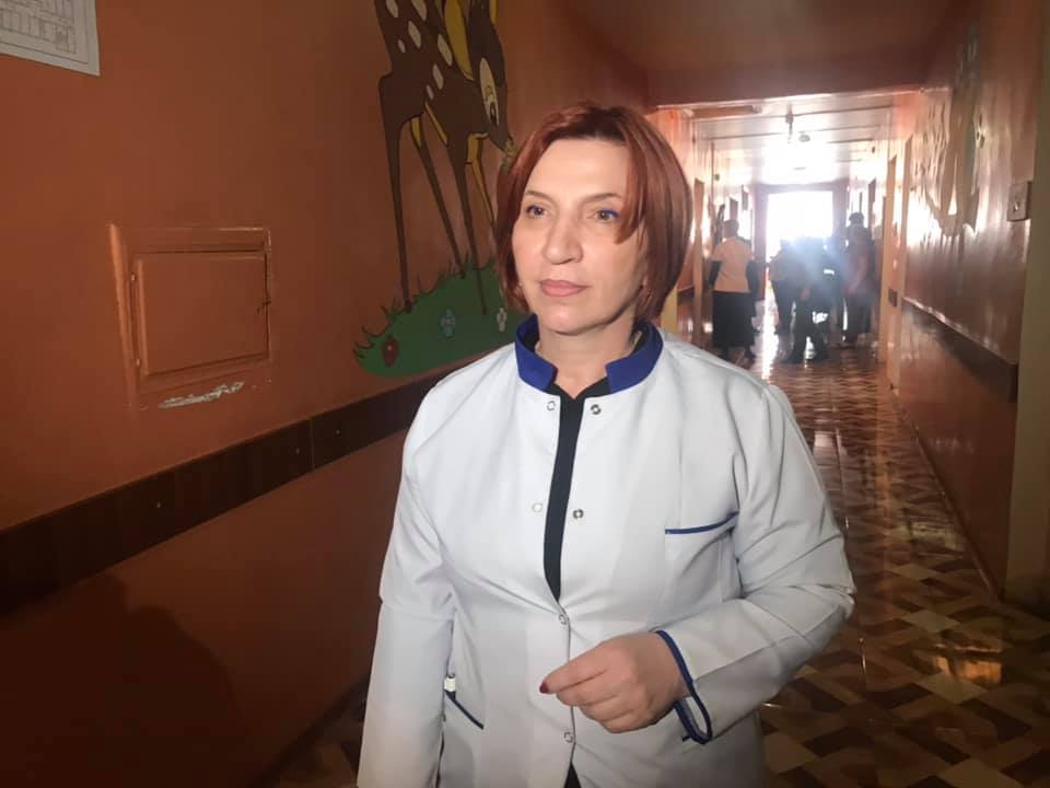 ექიმის ინფორმაციით, სენაკის ბავშვთა პოლიკლინიკაში ინტოქსიკაციის ნიშნებით შეყვანილი მოსწავლეებიდან უმრავლესობა სახლში გაწერეს