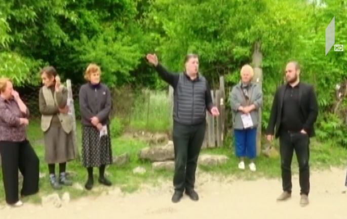 „ევროპული საქართველოს“ წევრები ჭიათურის მოსახლეობას შეხვდნენ