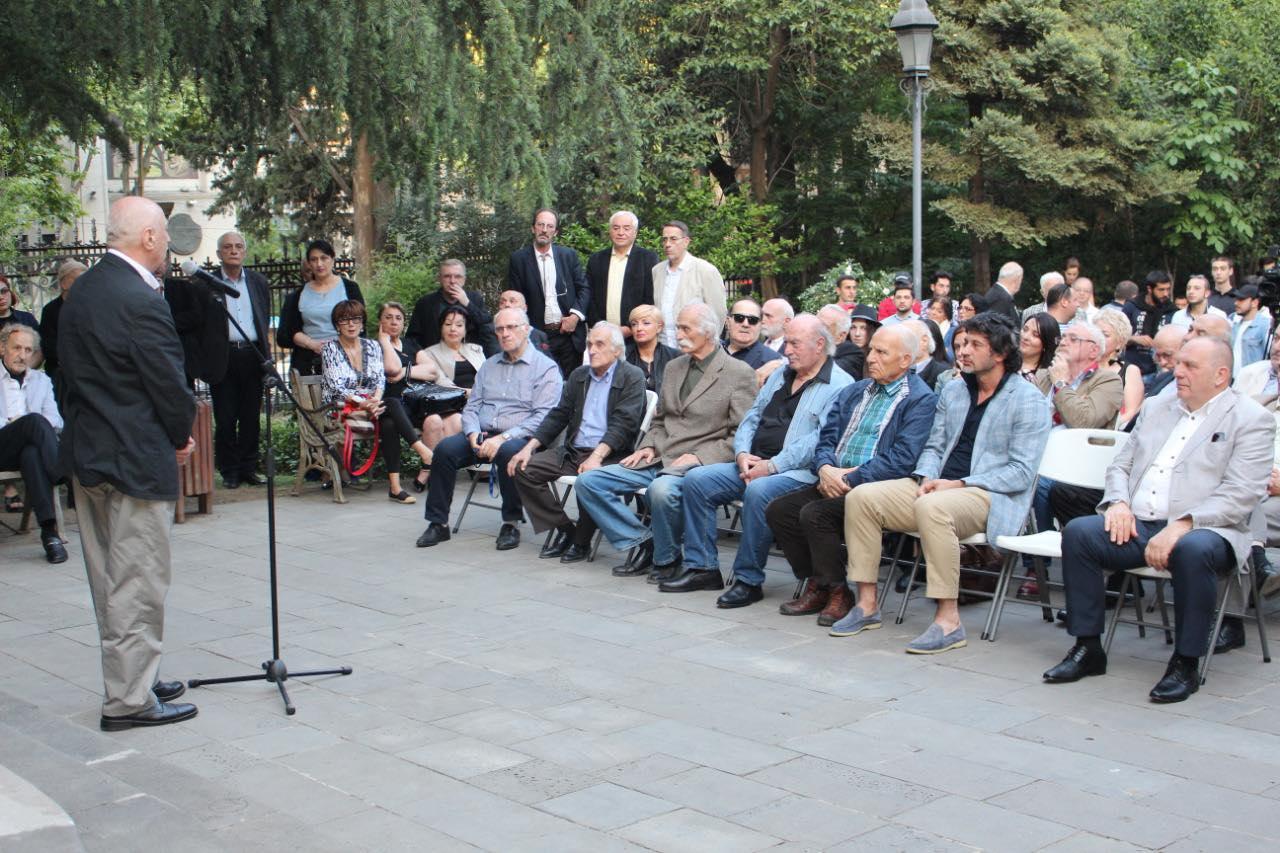 ლადო კახაძემ კულტურის სფეროს წარმომადგენლებს მხარდაჭერისთვის მადლობა გადაუხადა