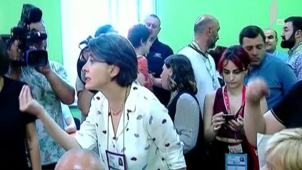 ზუგდიდის საოლქო საარჩევნო კომისიის სხდომა