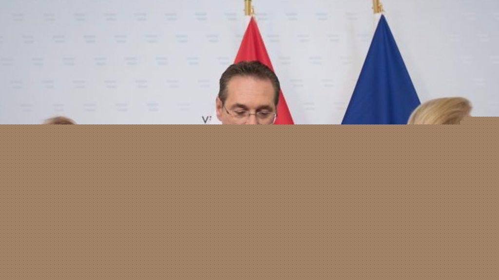 ავსტრიაში კორუფციული სკანდალის გამო ულტრამემარჯვენე „თავისუფლების პარტიის“ ყველა მინისტრმა თანამდებობა დატოვა