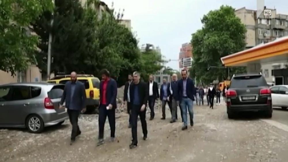 თბილისის მერმა ბუდაპეშტის ქუჩაზე მიმდინარე სამუშაოები დაათვალიერა