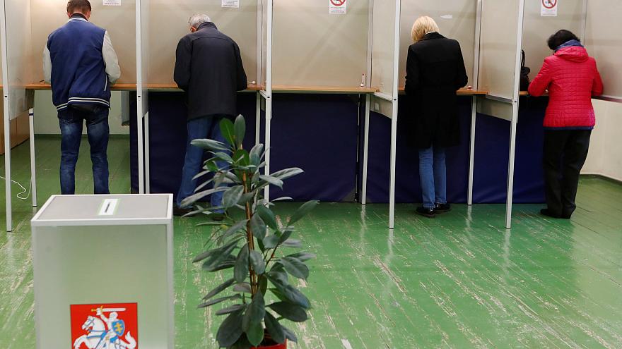 Litvada bu gün prezident seçkilərinin ikinci turu keçirilir