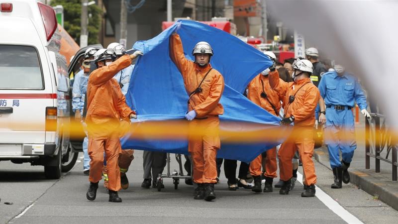 იაპონიაში თავდამსხმელმა 19 ადამიანი, მათ შორის 14 ბავშვი დანით დაჭრა, დაღუპულია ერთი ბავშვი და ერთი მამაკაცი