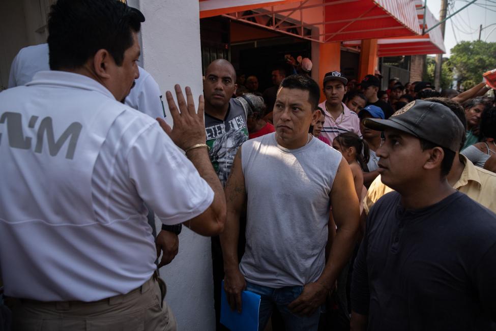 აშშ-მექსიკის საზღვართან მიგრანტების დროებითი განთავსების ცენტრიდან კუბის 62 მოქალაქე გაიქცა