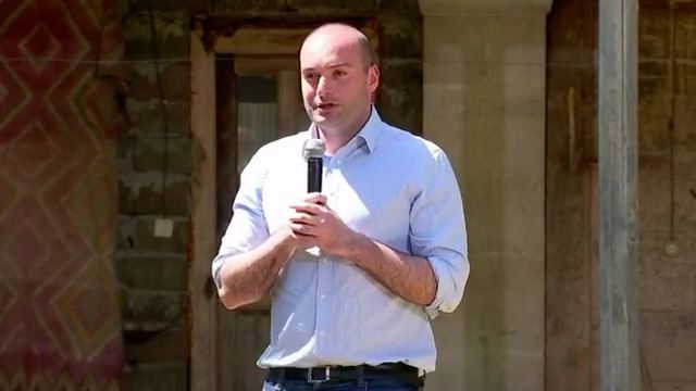 პრემიერი რაჭაში ადგილობრივ წარმოებას ეცნობა