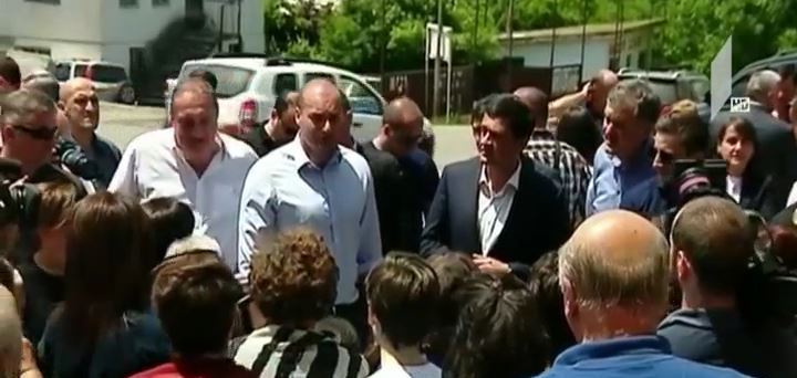 პრემიერმა ნიკორწმინდაში ტაძრის სარეკონსტრუქციო სამუშაოები დაათვალიერა
