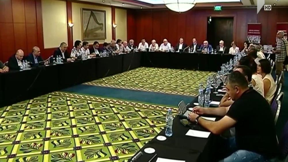 ოპოზიციური პარტიების მოთხოვნა