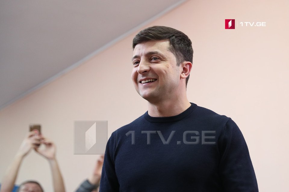 Владимир Зеленский освобождает губернаторов с должности