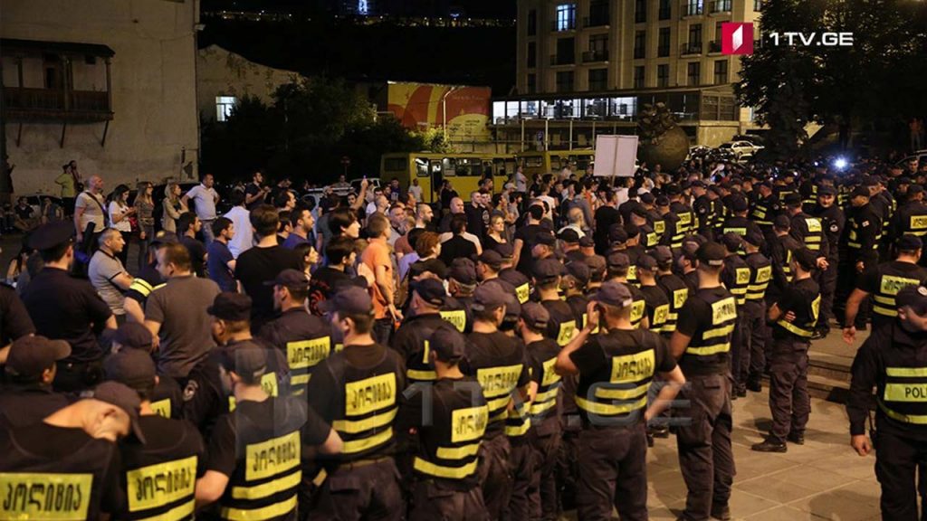 ვითარება მთავრობის ადმინისტრაციასთან მიმდინარე აქციაზე