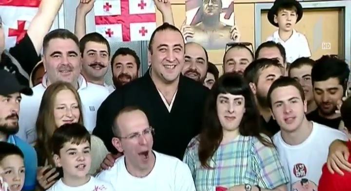 ლევან გორგაძეს თბილისის აეროპორტში გულშემატკივრები დახვდნენ