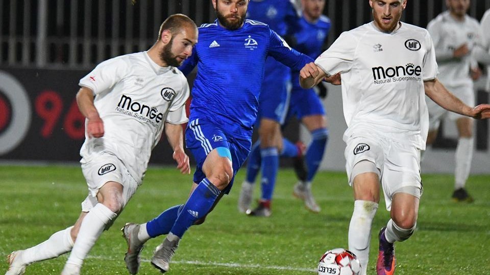 „დინამომ“ პირველი ნახევარი მესამეზე დაასრულა - გამარჯვების გოლი ისევ შენგელიამ გაიტანა (ვიდეო)
