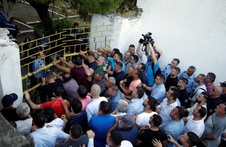 ალბანეთში ოპოზიციის მხარდამჭერებსა და პოლიციას შორის შეტაკება მოხდა