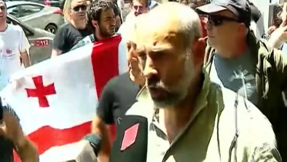 დაპირისპირება პარლამენტში