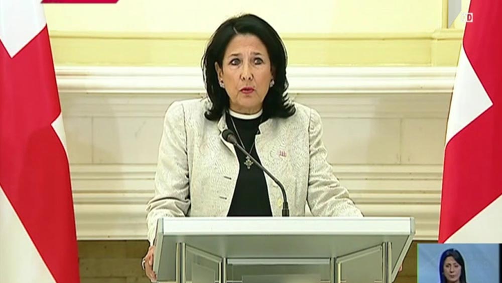 პრეზიდენტი პარლამენტთან გამართულ აქციას ეხმაურება
