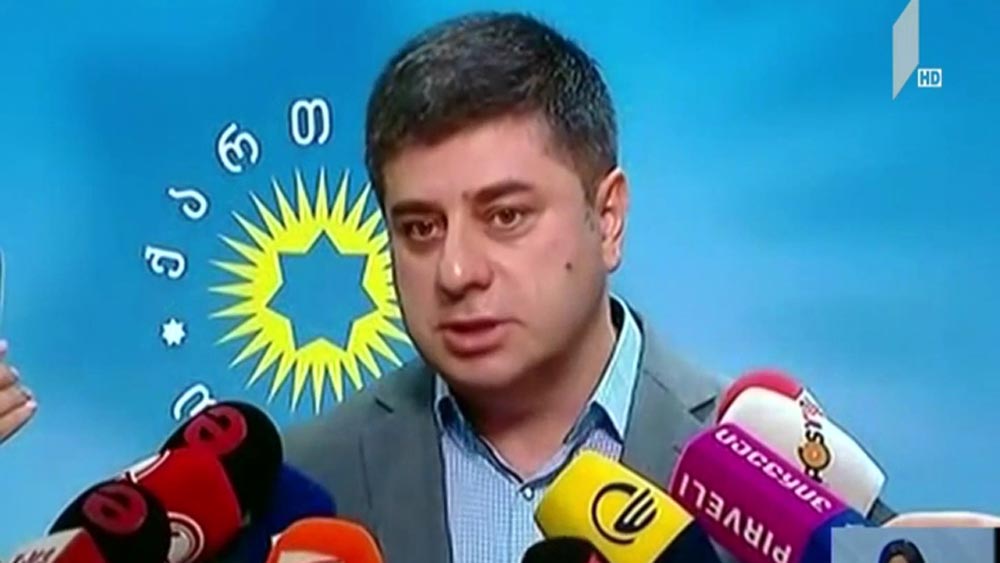 პარლამენტის თავმჯდომარემ თანამდებობა დატოვა - შეფასებები