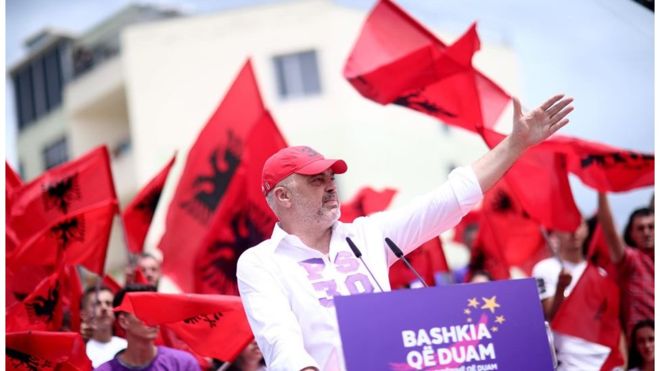 ალბანეთში მუნიციპალური არჩევნები ოპოზიციის ბოიკოტის ფონზე მიმიდინაროებს