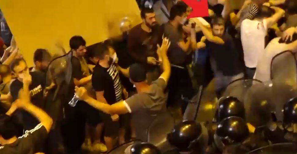 შსს ჯგუფურ ძალადობაში მონაწილეობის ბრალდებით დაკავებულთა შესახებ ვიდეოკადრებს ავრცელებს