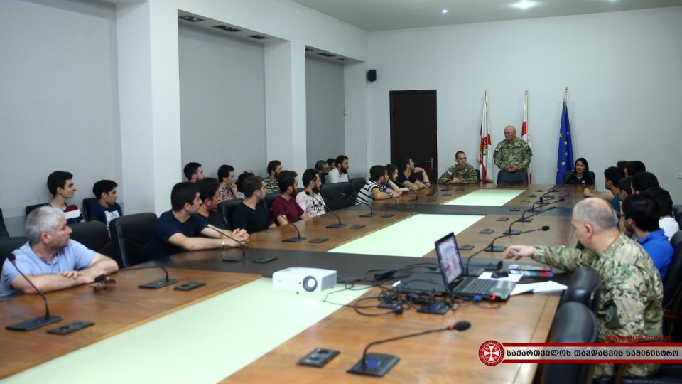 თავდაცვის სამინისტრომ აქტიურ რეზერვში ჩარიცხვის მსურველთა რეგისტრაცია დაიწყო