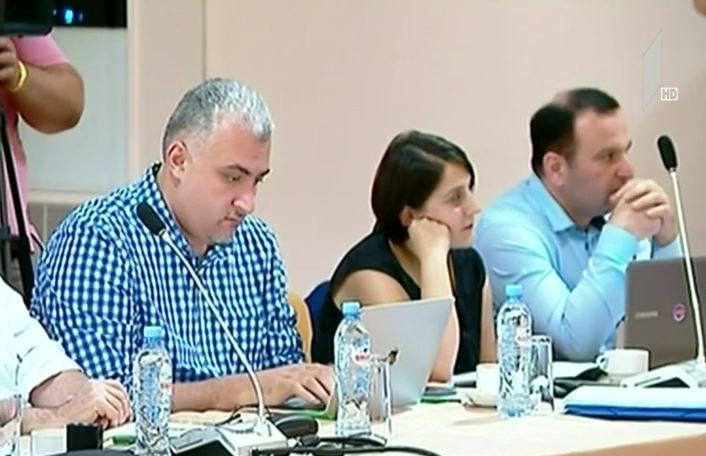მმართველი გუნდი და ოპოზიცია საკონსტიტუციო ცვლილებებზე მსჯელობს