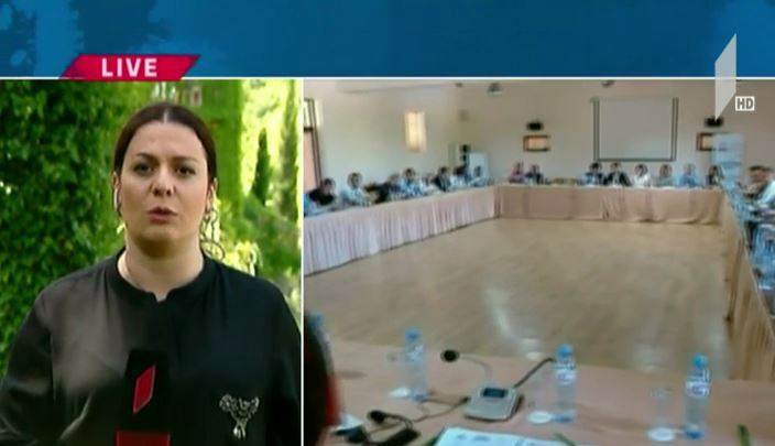 საკონსტიტუციო ცვლილებებთან დაკავშირებით კონსულტაციები გრძელდება