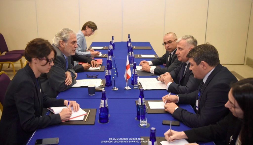 საგანგებო სიტუაციების მართვის სამსახურის უფროსი თემურ მღებრიშვილი ევროკომისარ ქრისტოს სტილიანიდისს შეხვდა