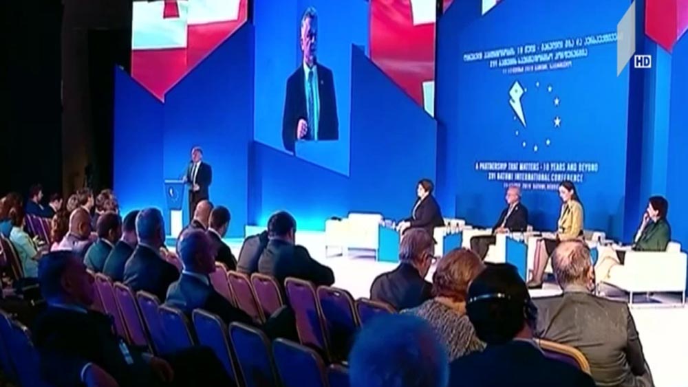 ელჩების შეფასებები