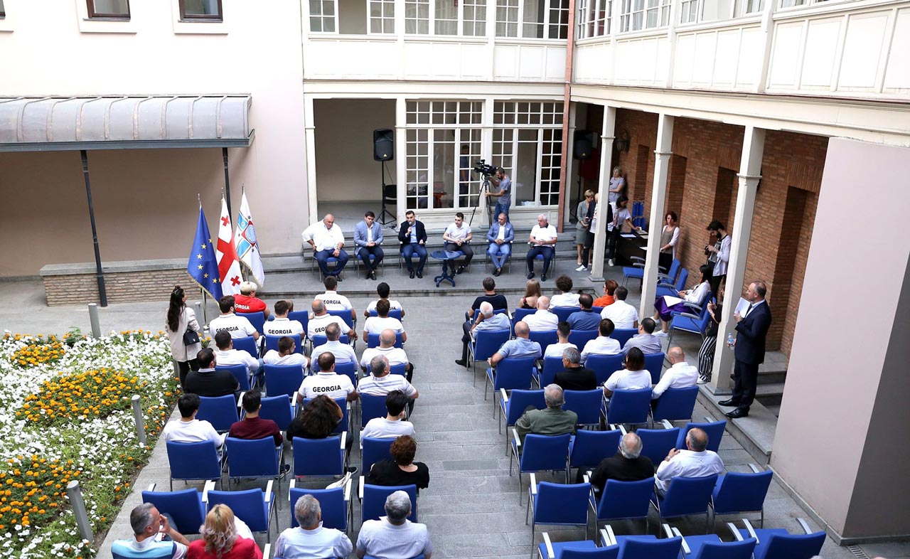 თბილისის საკრებულოში წარმატებული სპორტსმენების მიღება გაიმართა